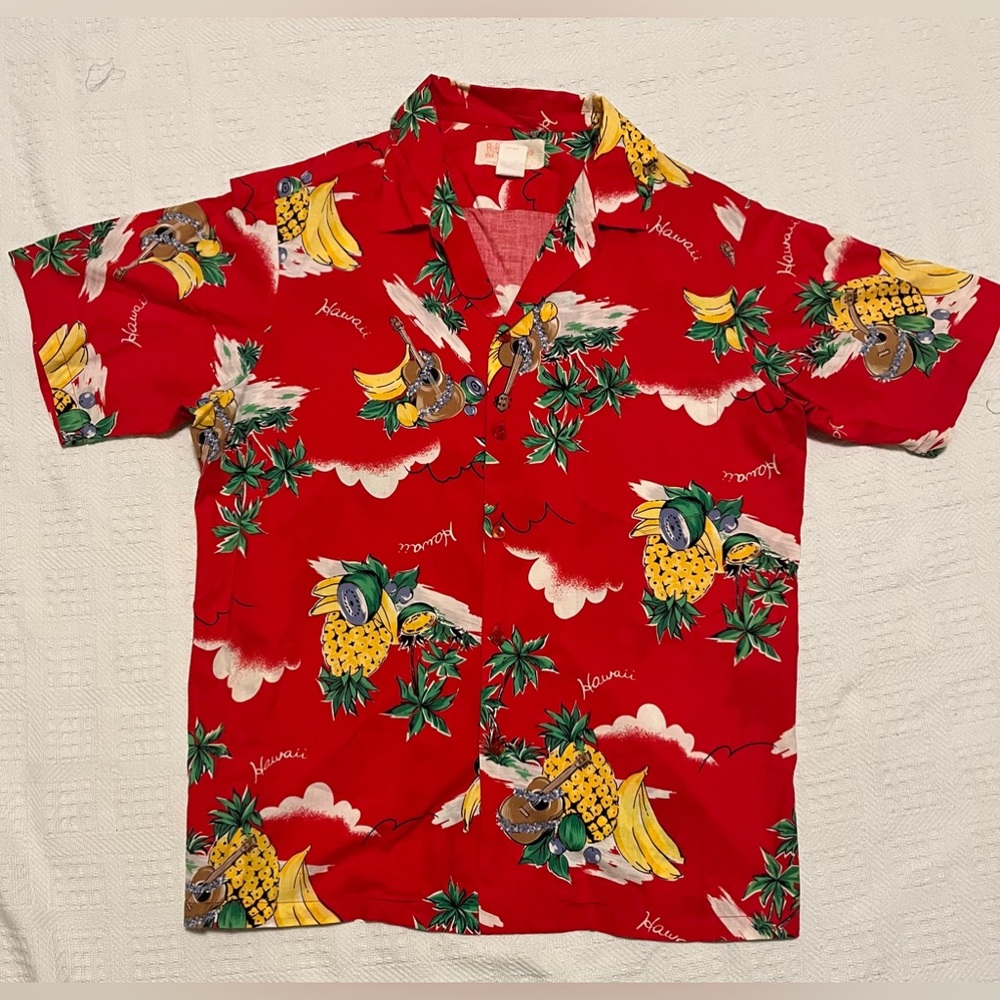 Vintage Hukilau Fashions Button Down Short Sleeve Shirt Size Medium